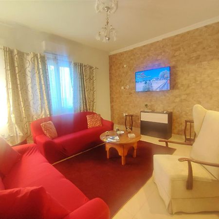 Precious Apartment Corinth Exterior foto