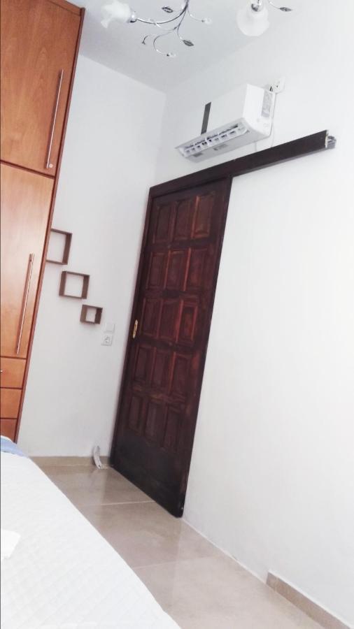 Precious Apartment Corinth Exterior foto
