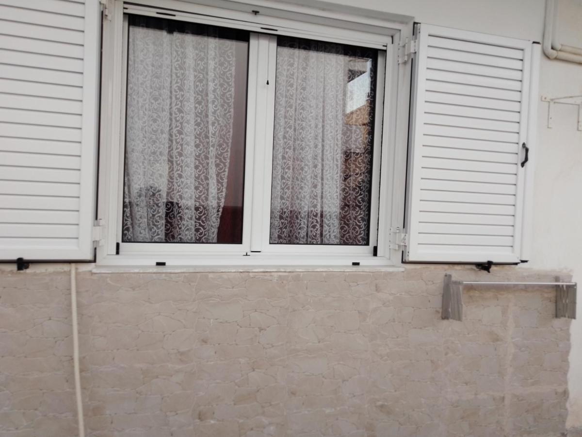Precious Apartment Corinth Exterior foto