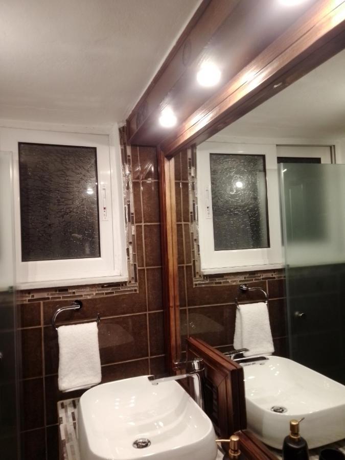 Precious Apartment Corinth Exterior foto
