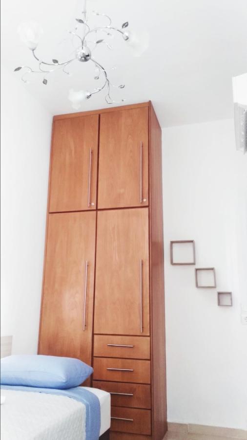 Precious Apartment Corinth Exterior foto